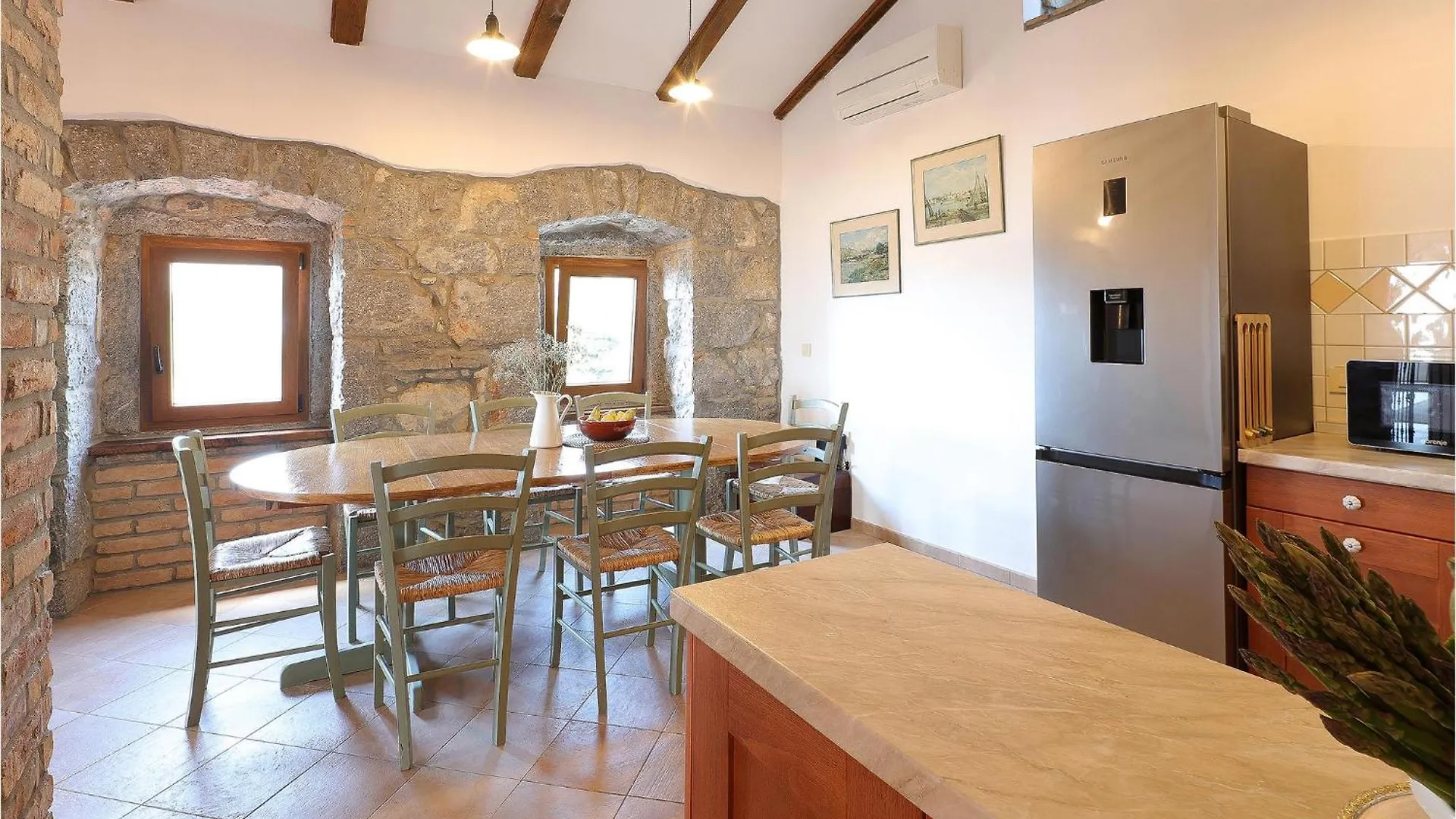 Gorgeous Home In Icici With Jacuzzi Holiday home