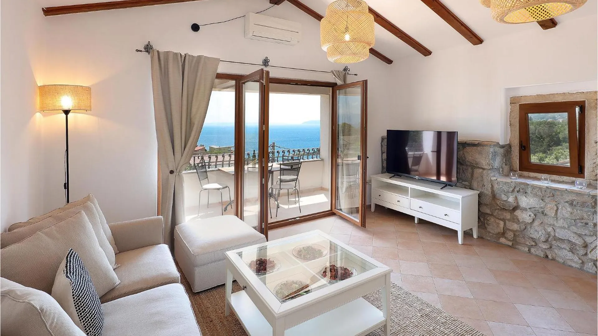 Holiday home Gorgeous Home In Icici With Jacuzzi