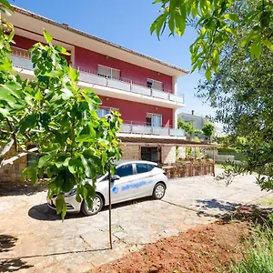 Mladen Apartman