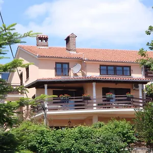 3* Gostinjska kuća Lina